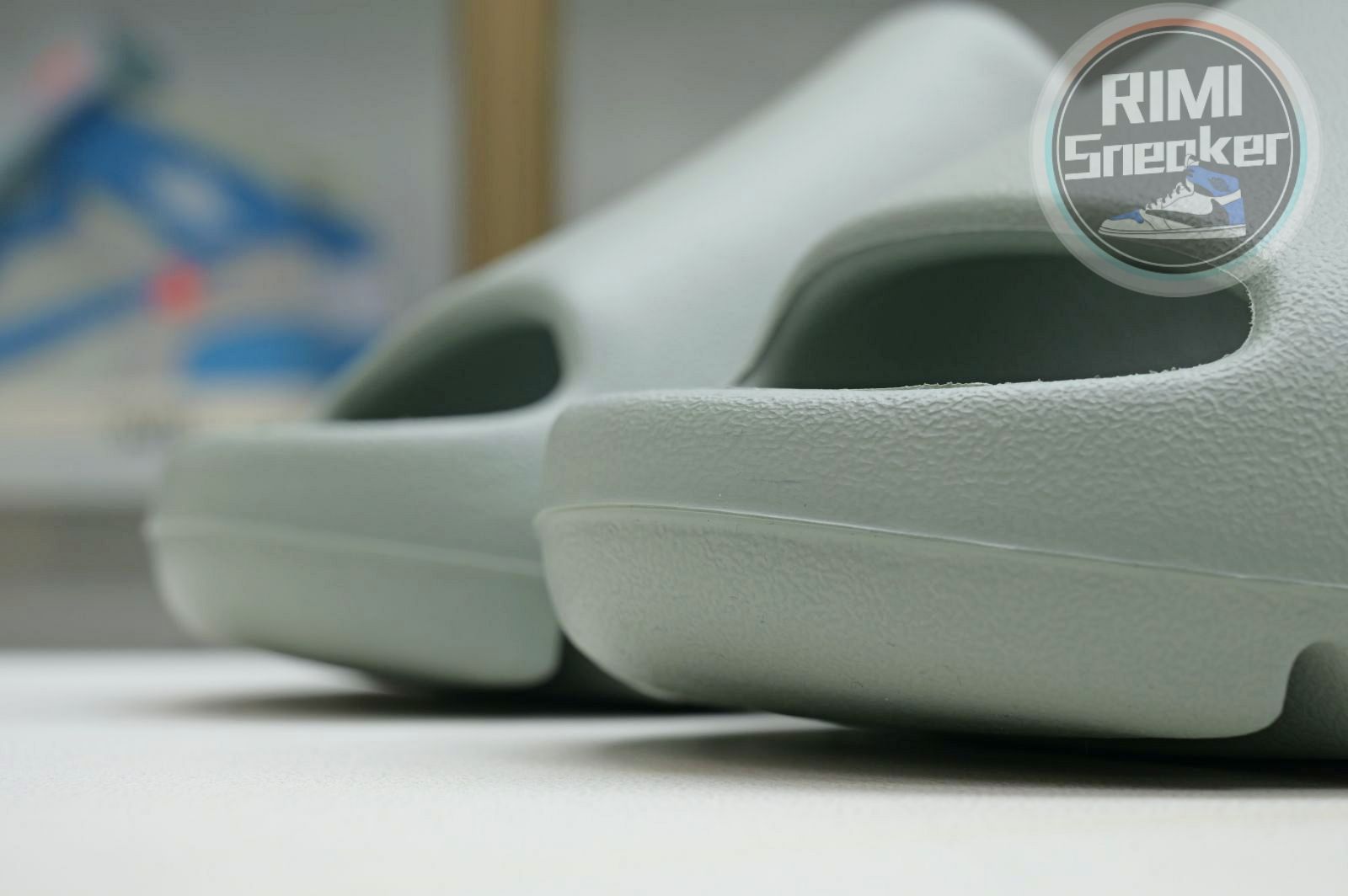 adidas originals Yeezy Slide Salt