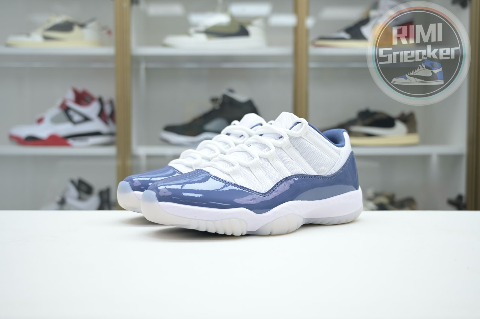 Jordan Air Jordan 11 Low“Diffused Blue”