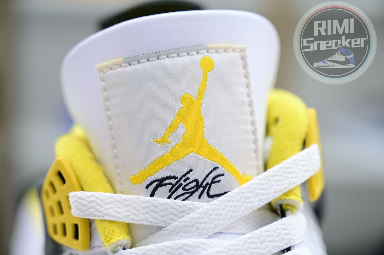 Jordan Air Jordan 4 "Vivid Sulfur"