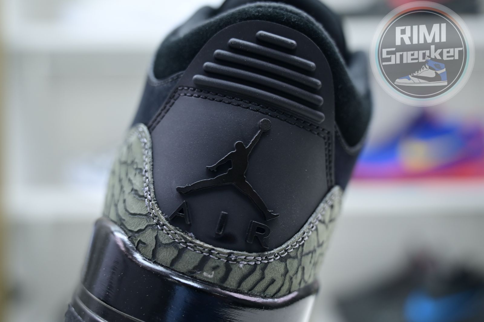 AIR JORDAN 3 RETRO