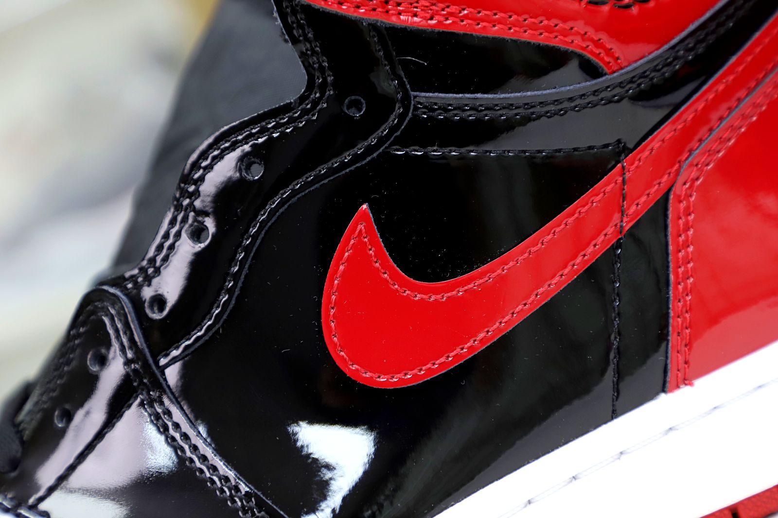 AIR JORDAN 1 HIGH OG BRED PATENT