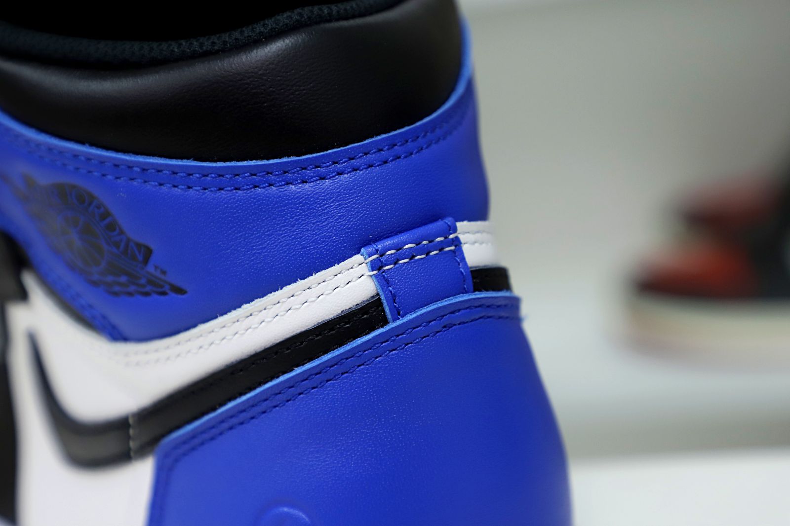 FRAGMENT DESIGN X AIR JORDAN 1 RETRO HIGH