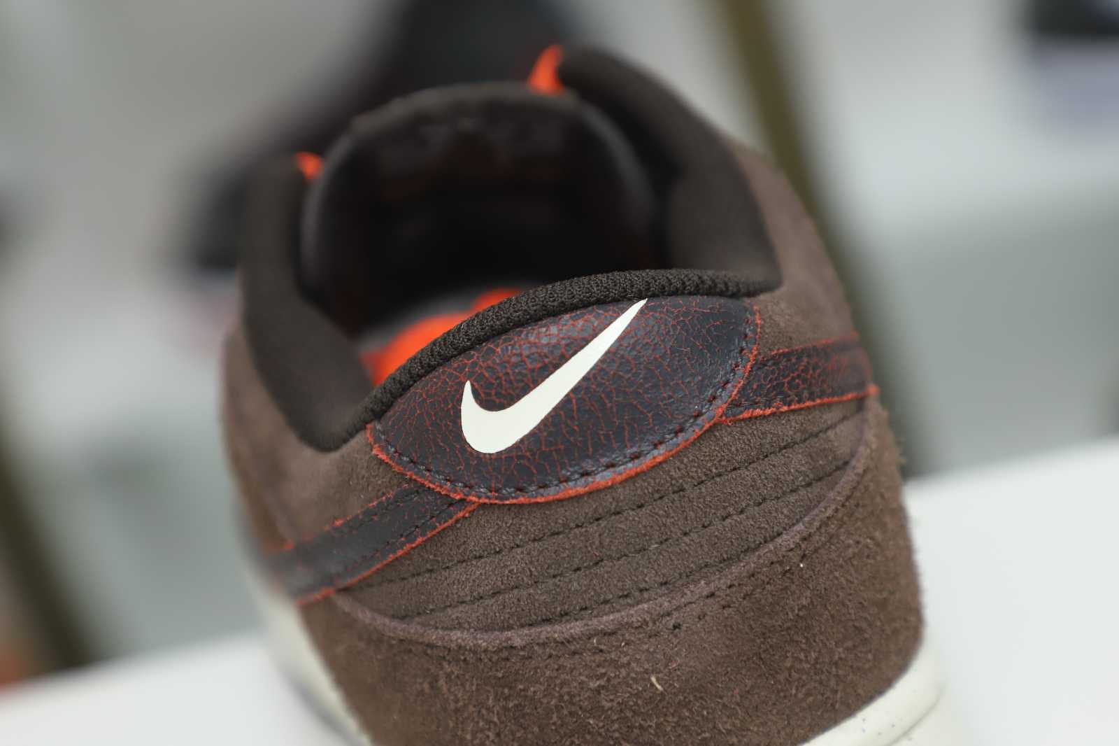 Nike Dunk Low "Baroque Brown"