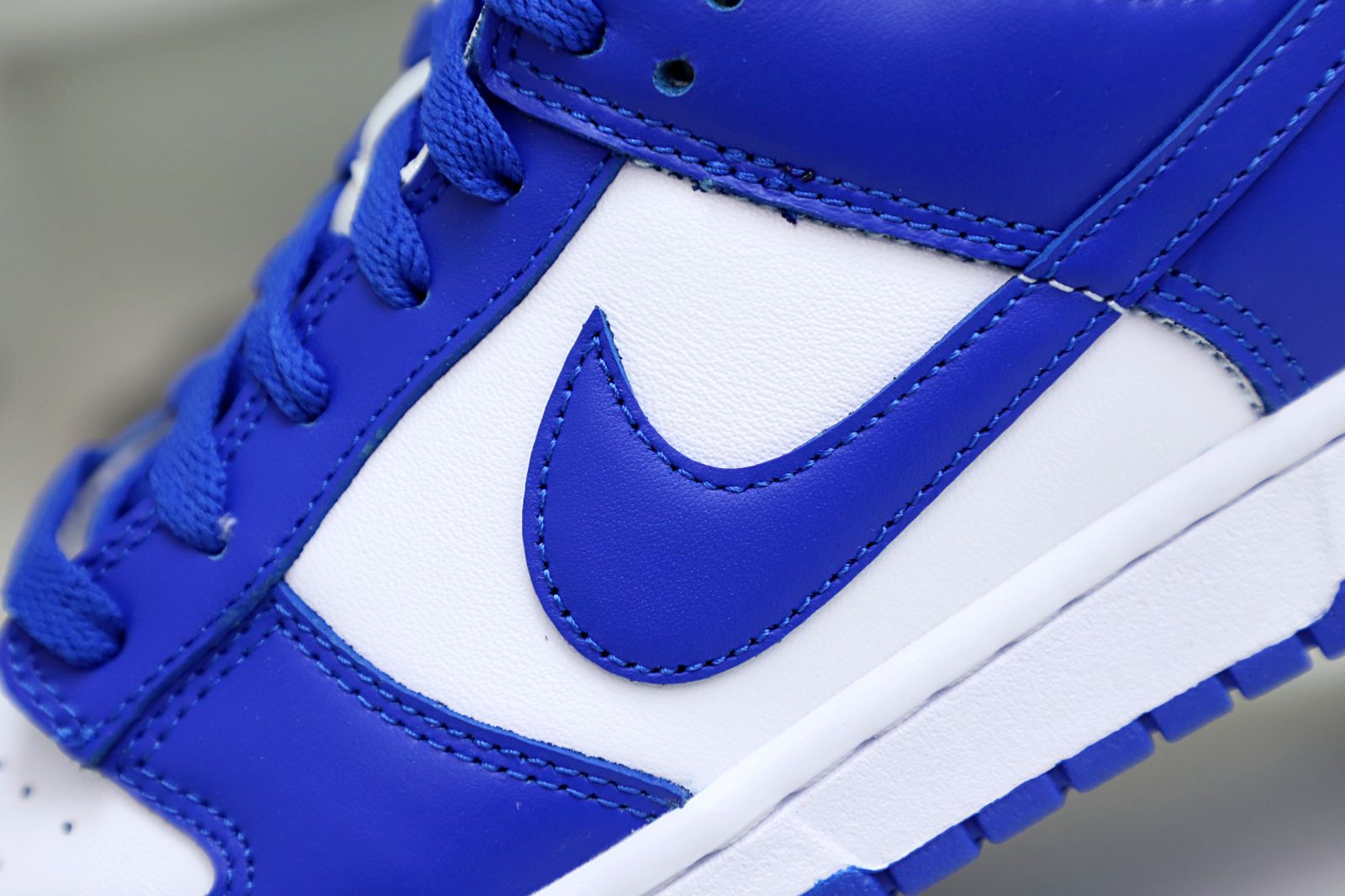 Nike Dunk Low Kentucky