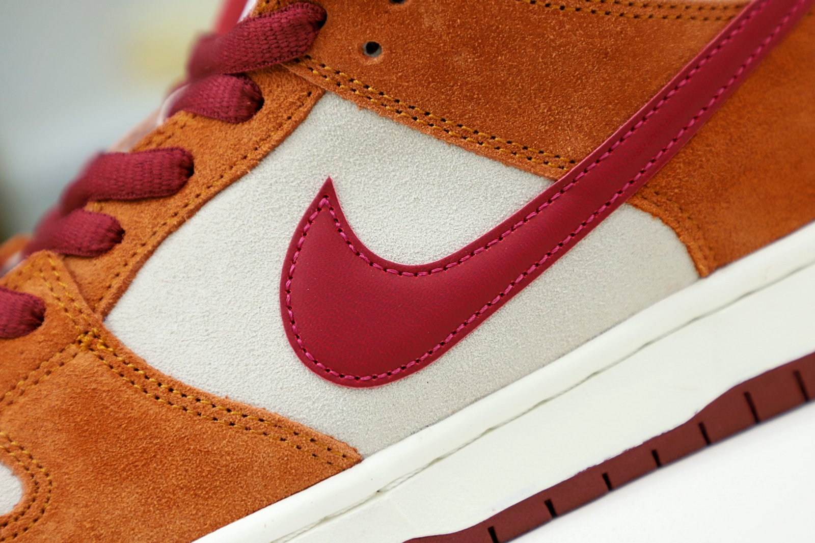 NIKE SB DUNK LOW PRO DARK RUSSET CEDAR 2019