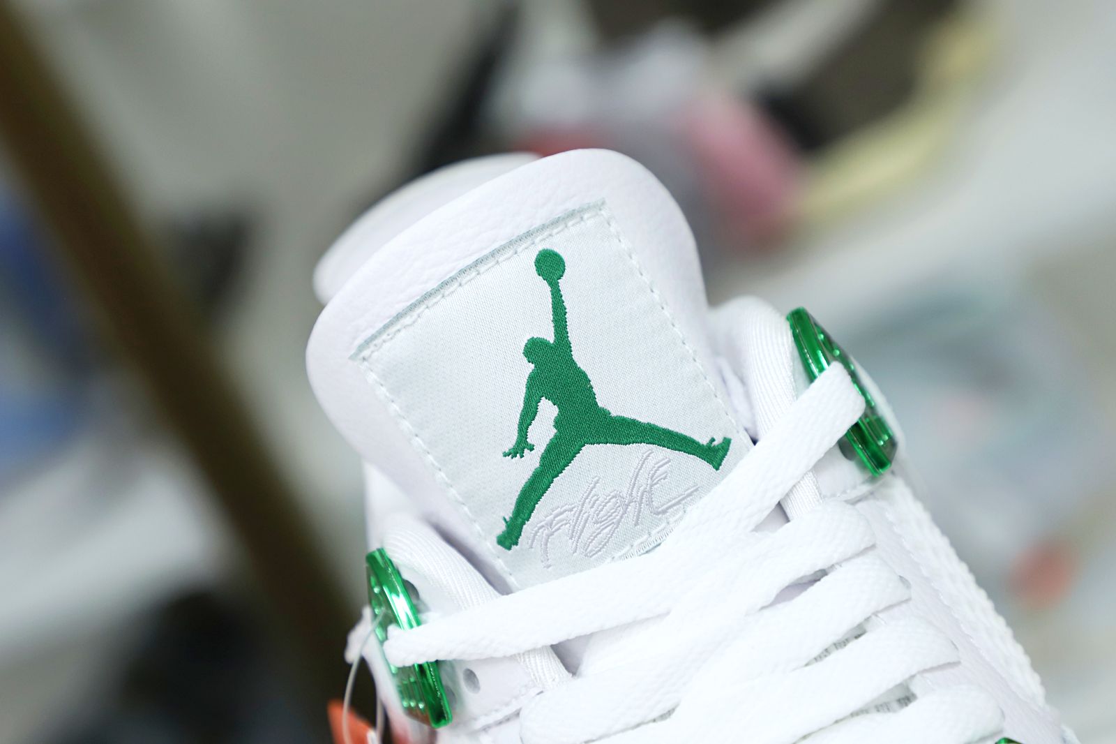 AIR JORDAN 4 RETRO"GREEN METALLIC"