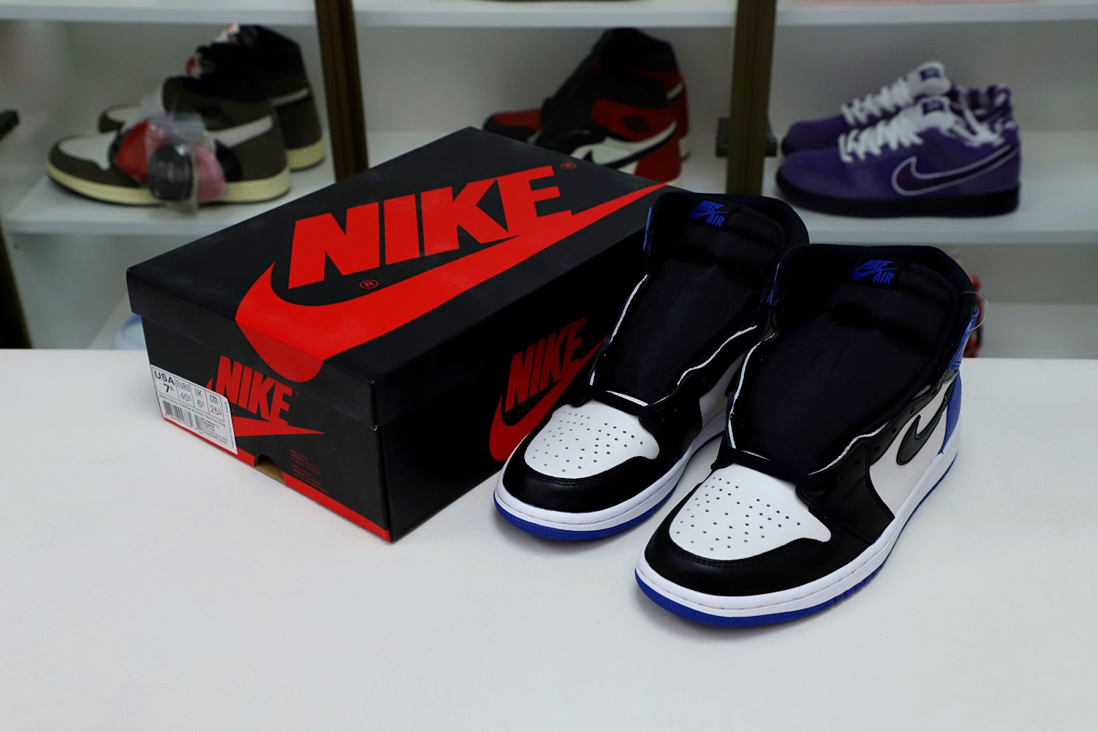 FRAGMENT DESIGN X AIR JORDAN 1 RETRO HIGH