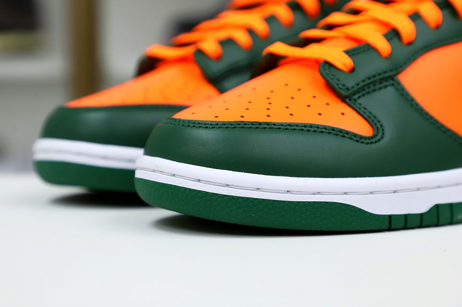 NIKE DUNK RETRO MINAMI HURRICANES