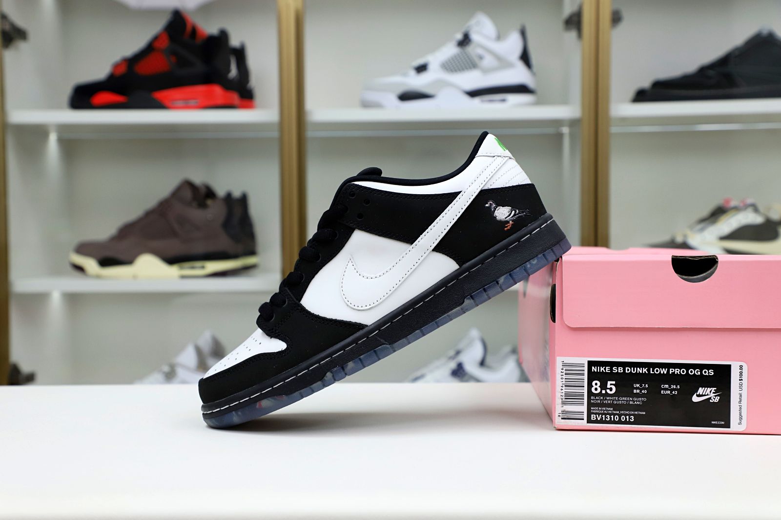 NIKE SB DUNK LOW STAPLE PANDA PIGEON (REGULAR BOX)