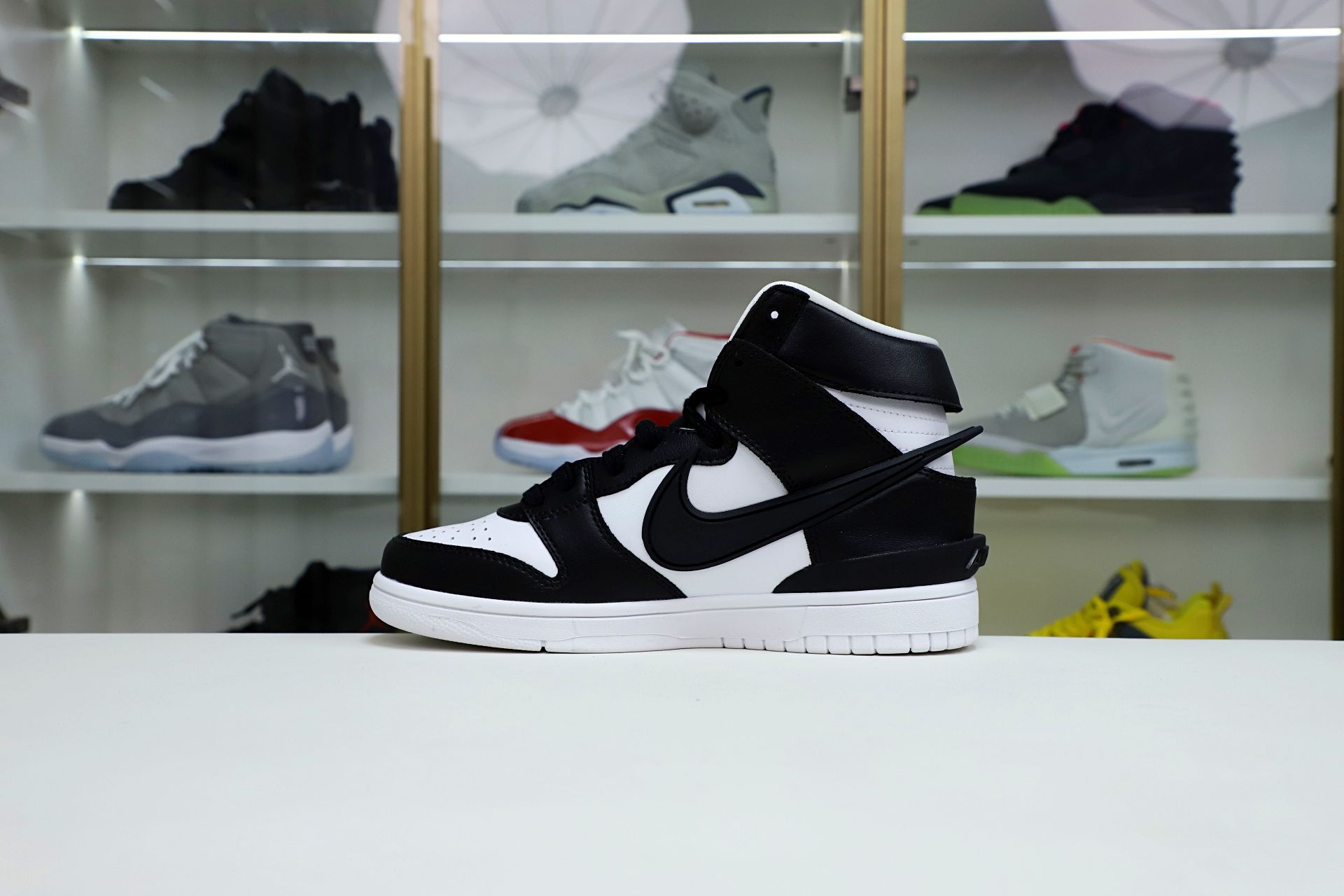 NIKE DUNK HIGH AMBUSH BLACK WHITE