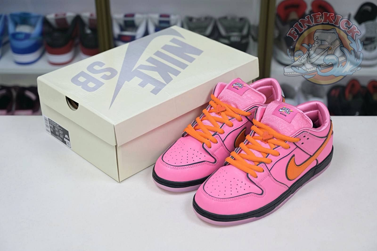 The Powerpuff Girls x Nike Dunk SB Low