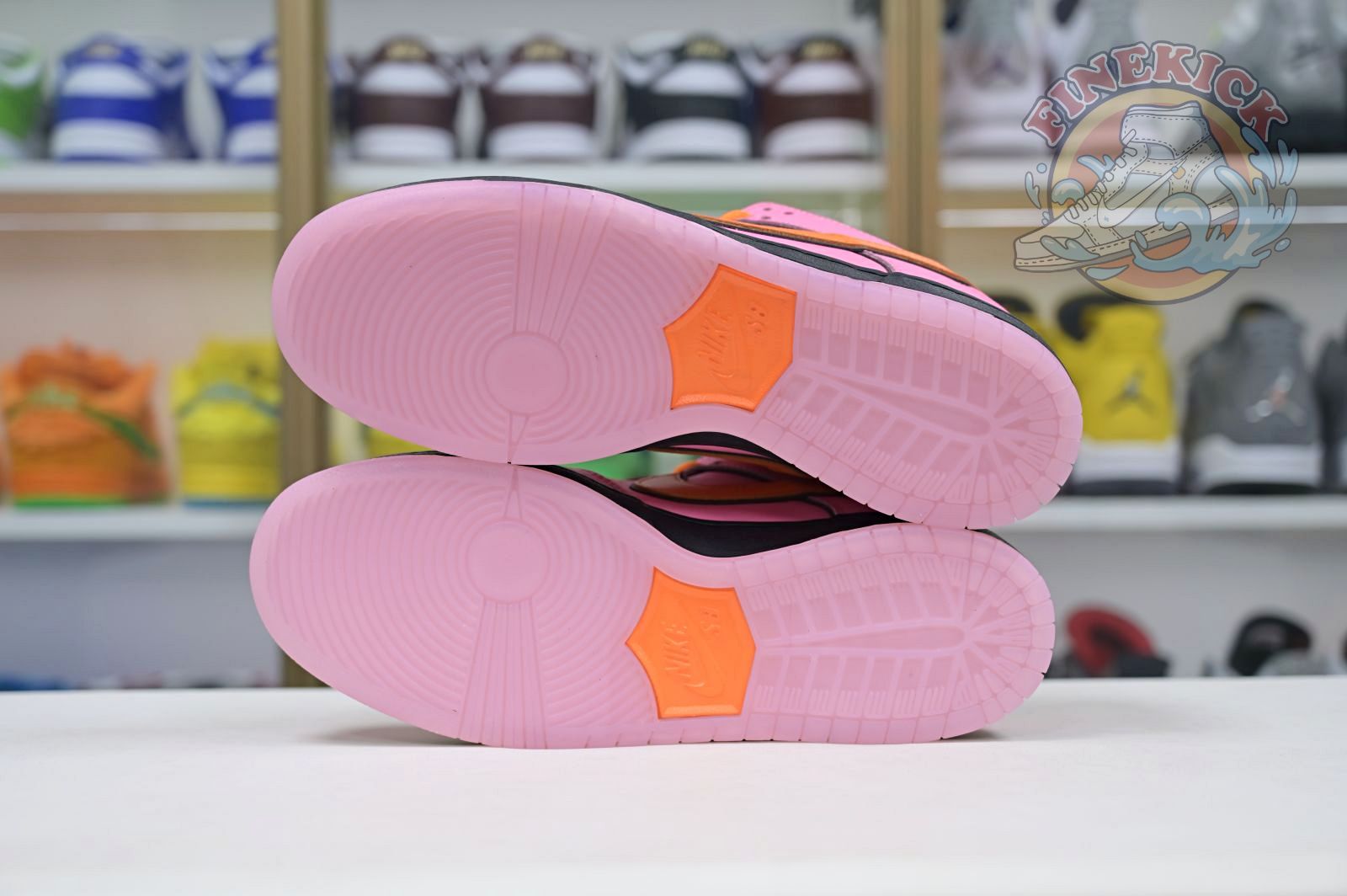 The Powerpuff Girls x Nike Dunk SB Low