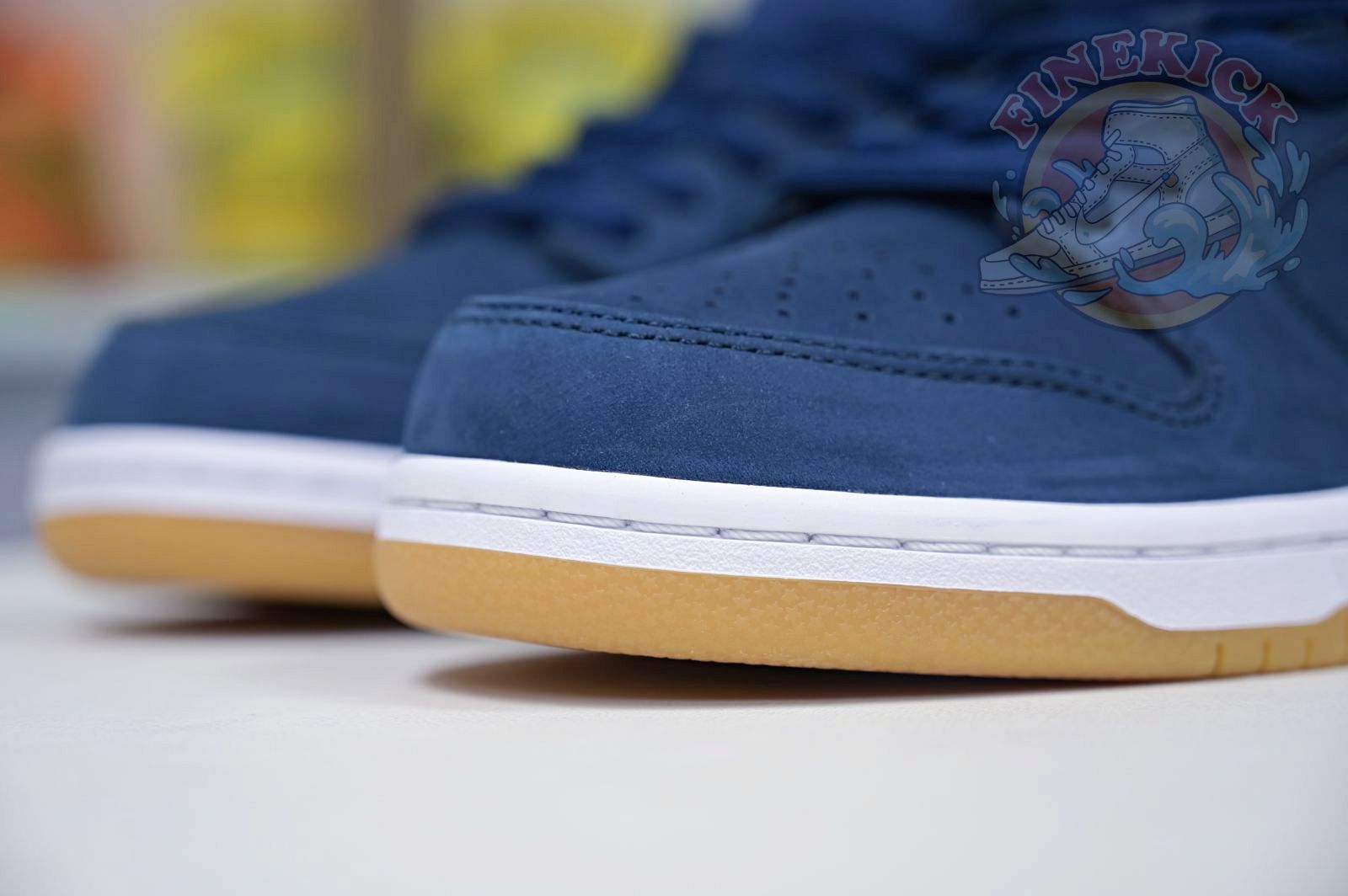 Nike Dunk SB Low Pro Iso "Navy Gum"