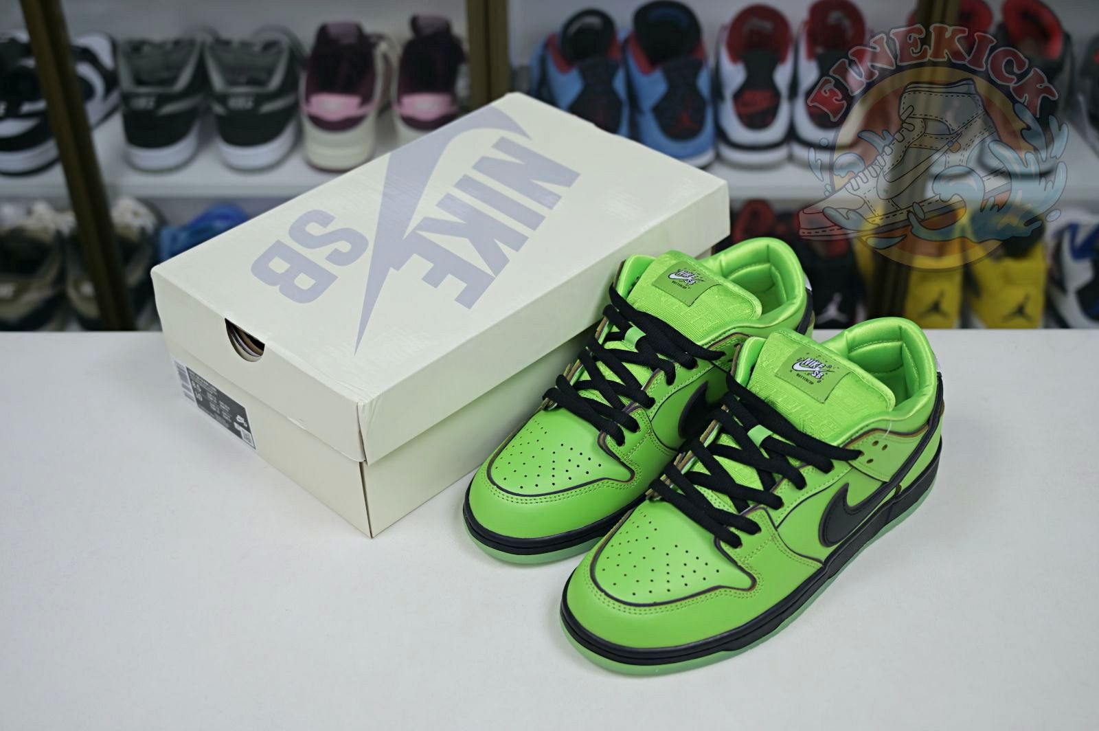 The Powerpuff Girls x Nike Dunk SB Low