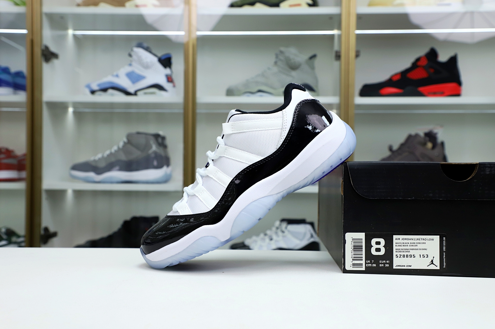 AIR JORDAN 11 RETRO LOW CONCORD