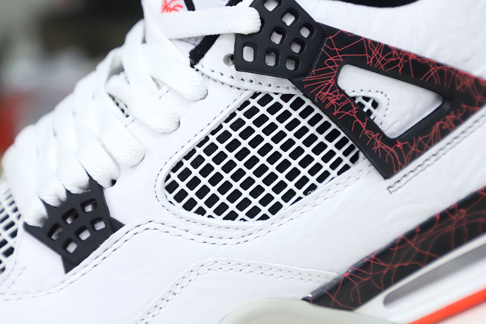 Jordan Air Jordan 4 "Hot Lava"