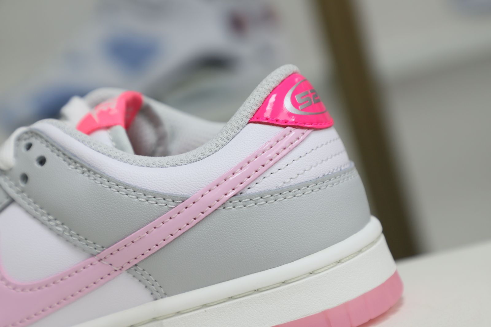 Nike Dunk Low"SummitWhite and Pink Foam"