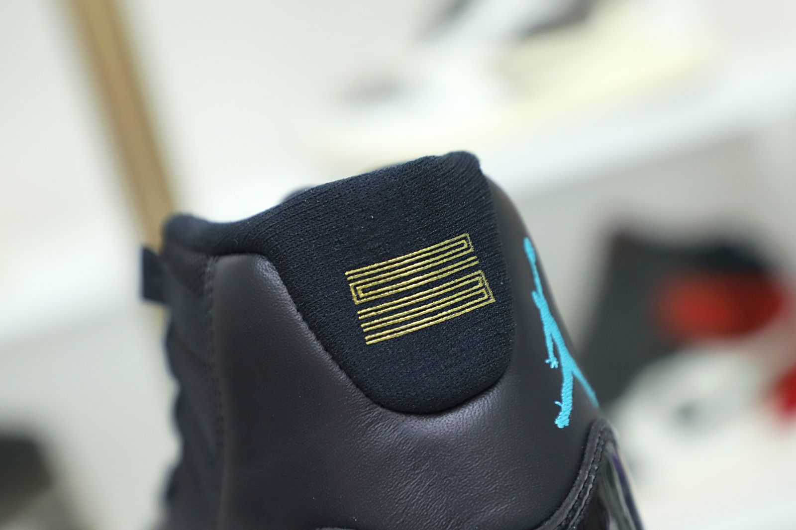 AIR JORDAN 11 RETRO GAMMA BLUE