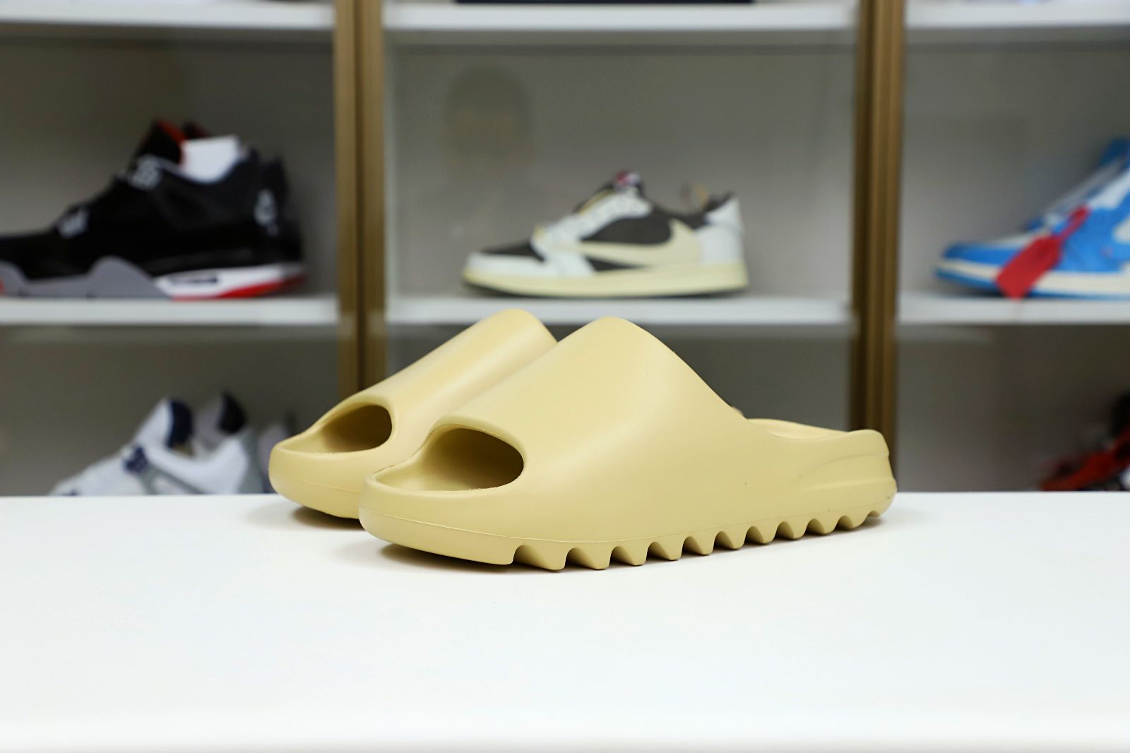 Yeezy Slide "sand" FW6344