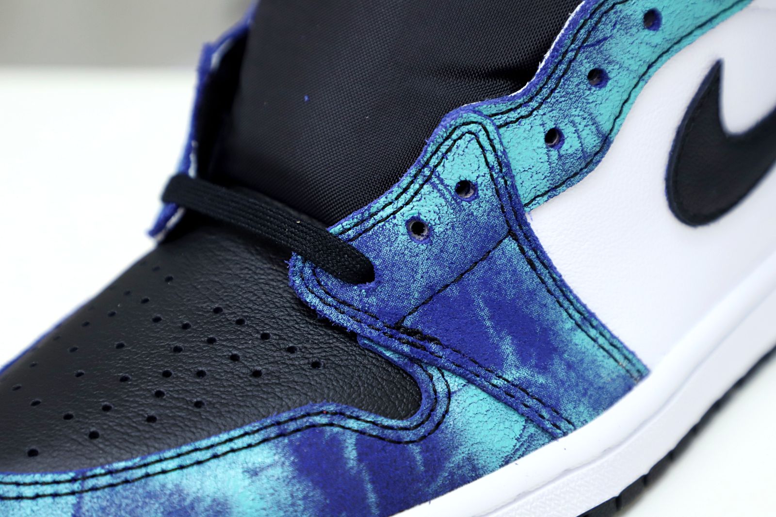 Air Jordan 1 High OG Tie-Dye