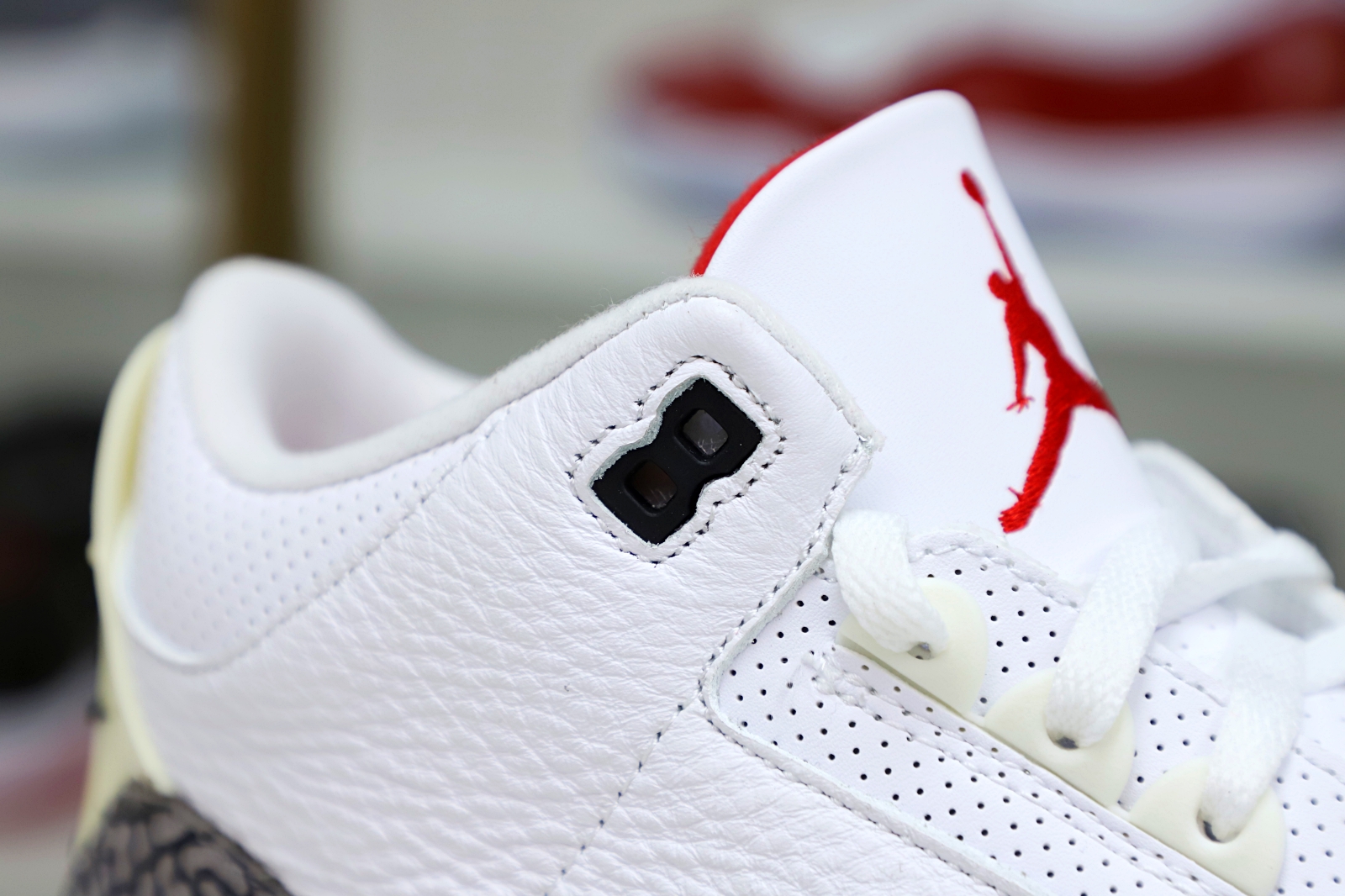 AIR JORDAN 3 "WHITE CEMENT REIMAGINED"