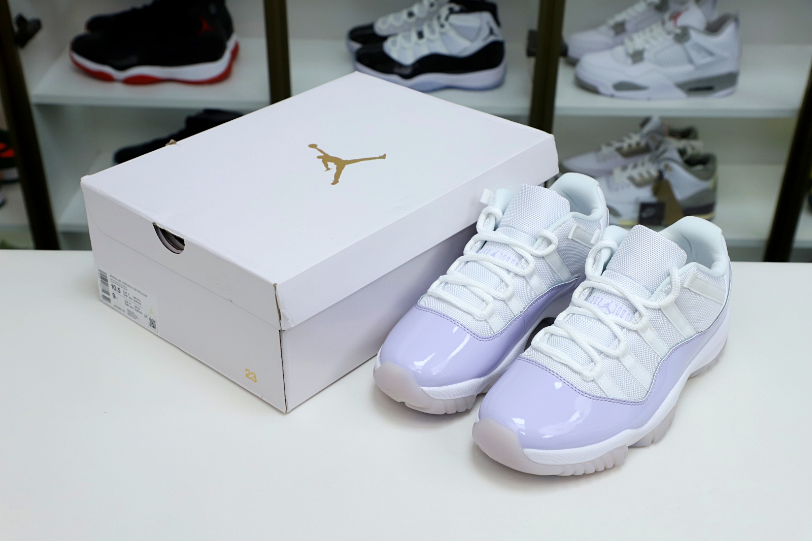 AIR JORDAN 11 LOW PURE VIOLET