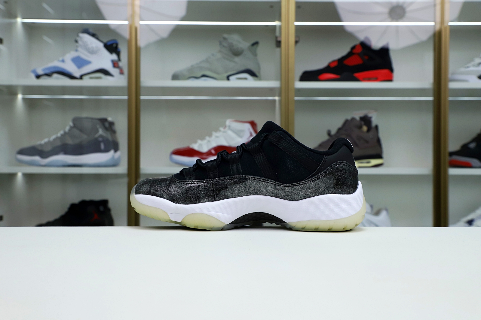 Jordan Air Jordan 11 retro low barons