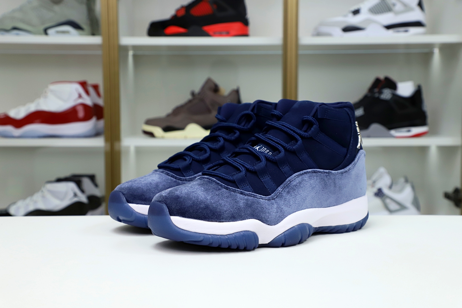 AIR JORDAN 11 RETRO MIDNIGHT NAVY