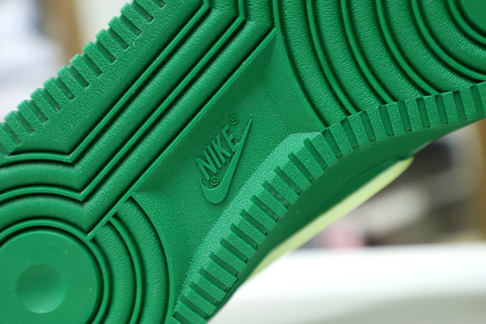 AMBUSH xNike Air Force1 Low"Pine Green and Citron"