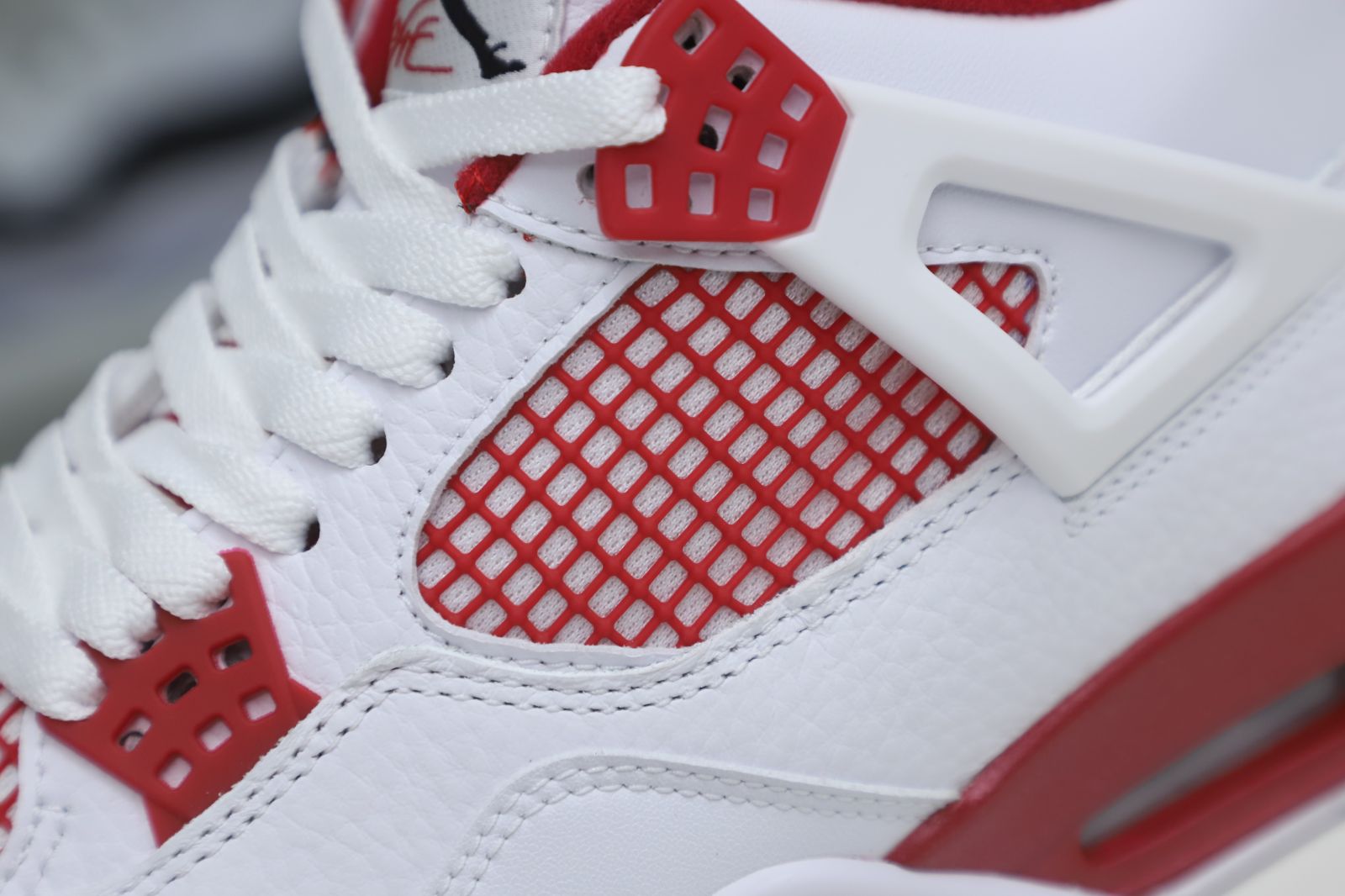 AIR JORDAN4 RETRO ALTERNATE 89