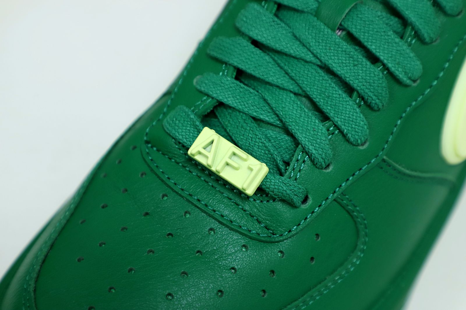 AMBUSH xNike Air Force1 Low"Pine Green and Citron"