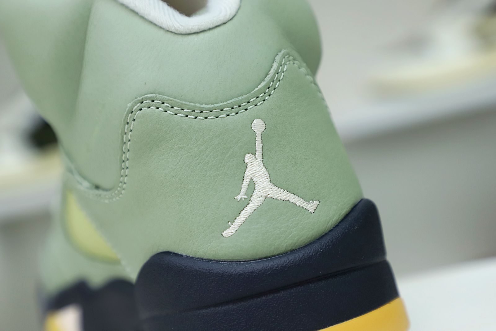 AIR JORDAN 5 "JADE HORIZON" DC7501-300