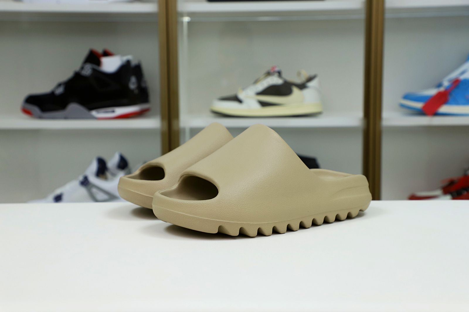 YEEZY SLIDES GW1934