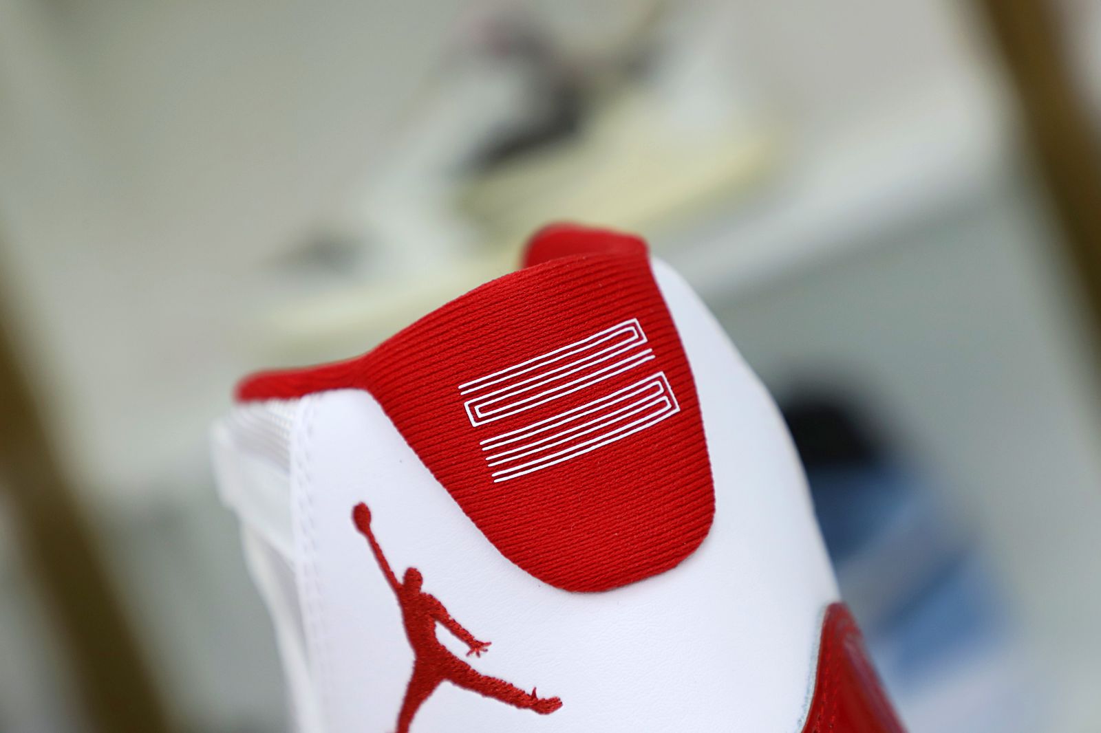 AIR JORDAN 11 "CHERRY" CT8012