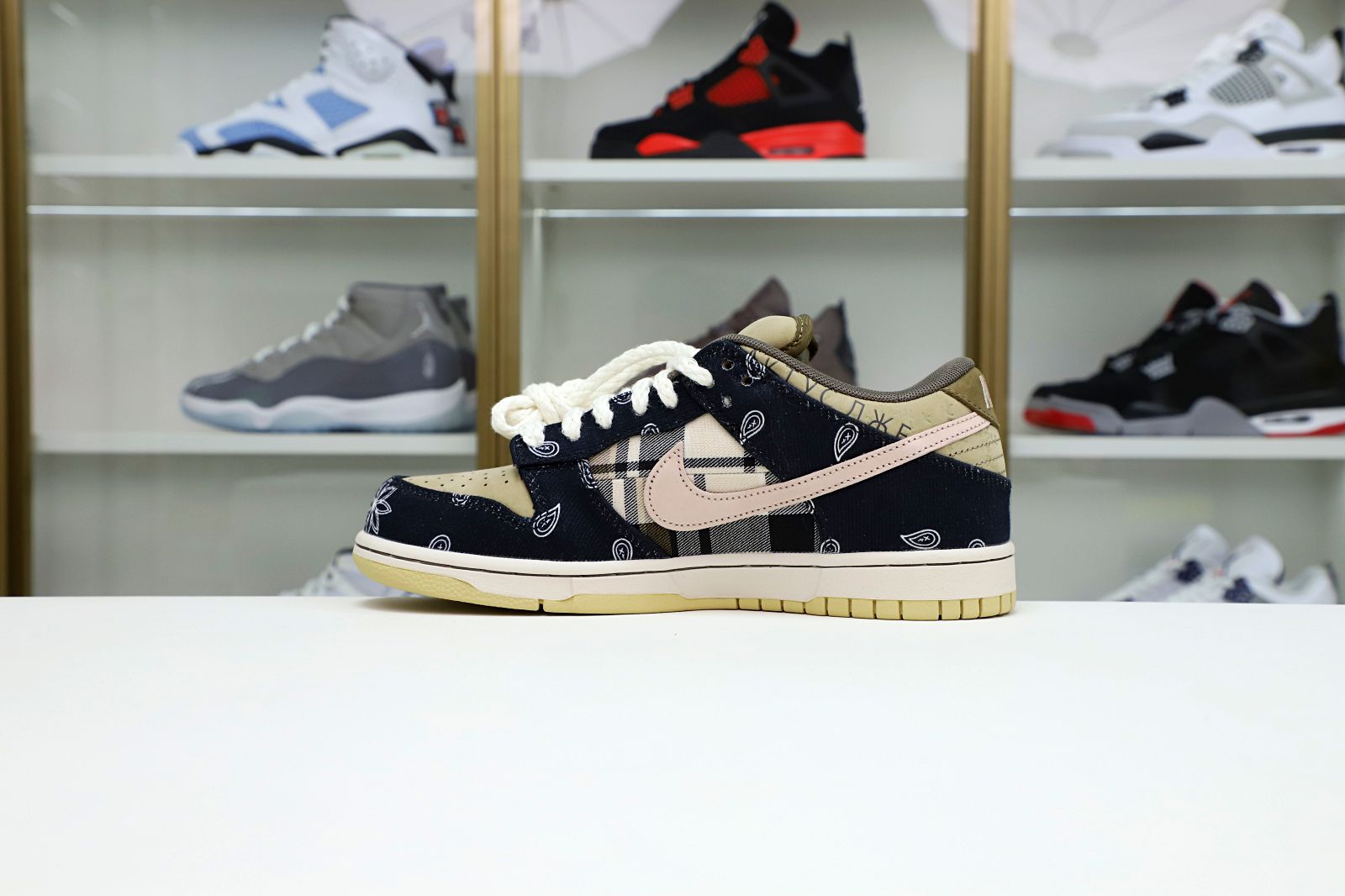 TRAVIS SCOTT X DUNK LOW PREMIUM QS SB 