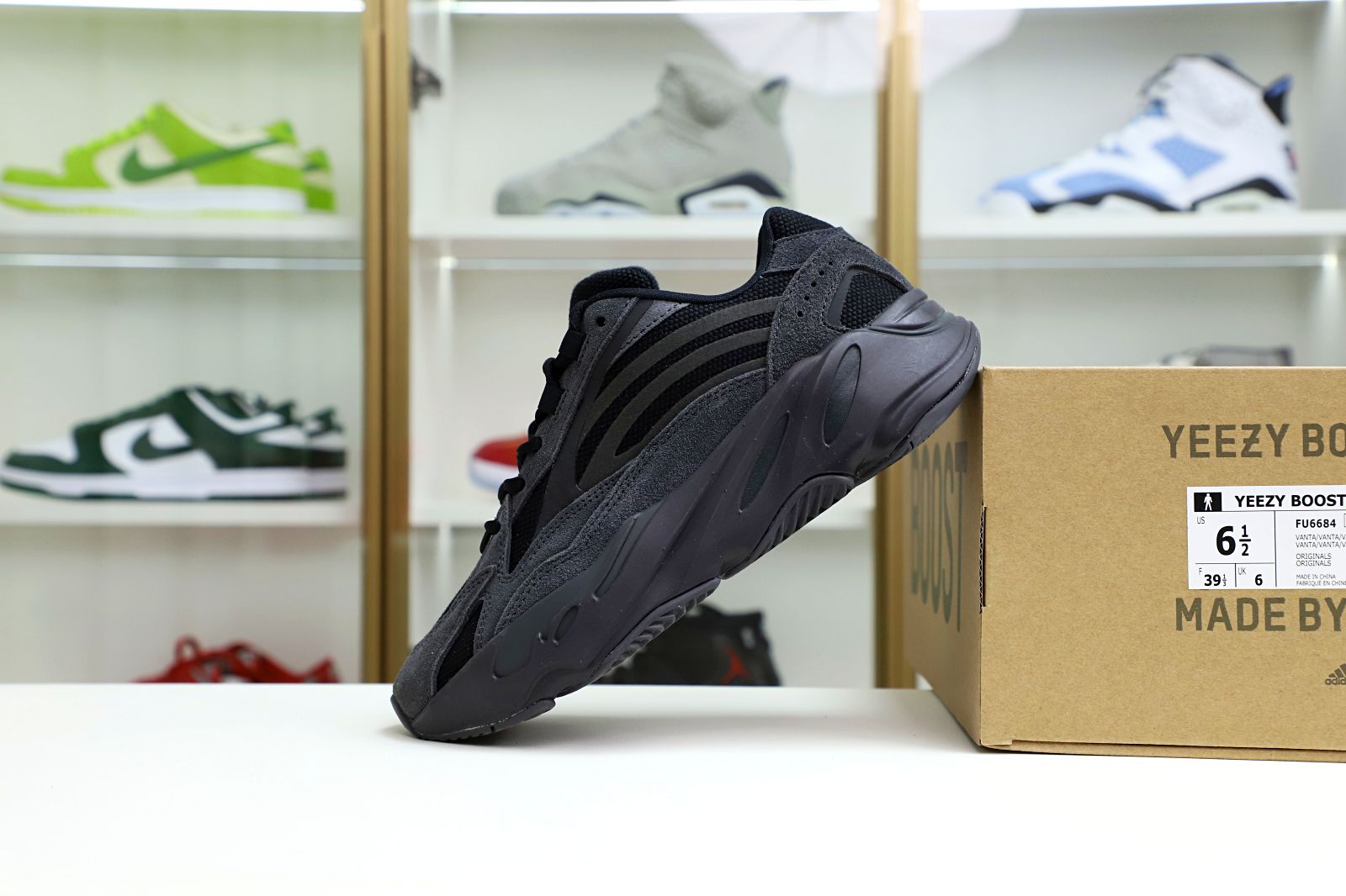 Yeezy Boost 700 V2 Vanta 2019