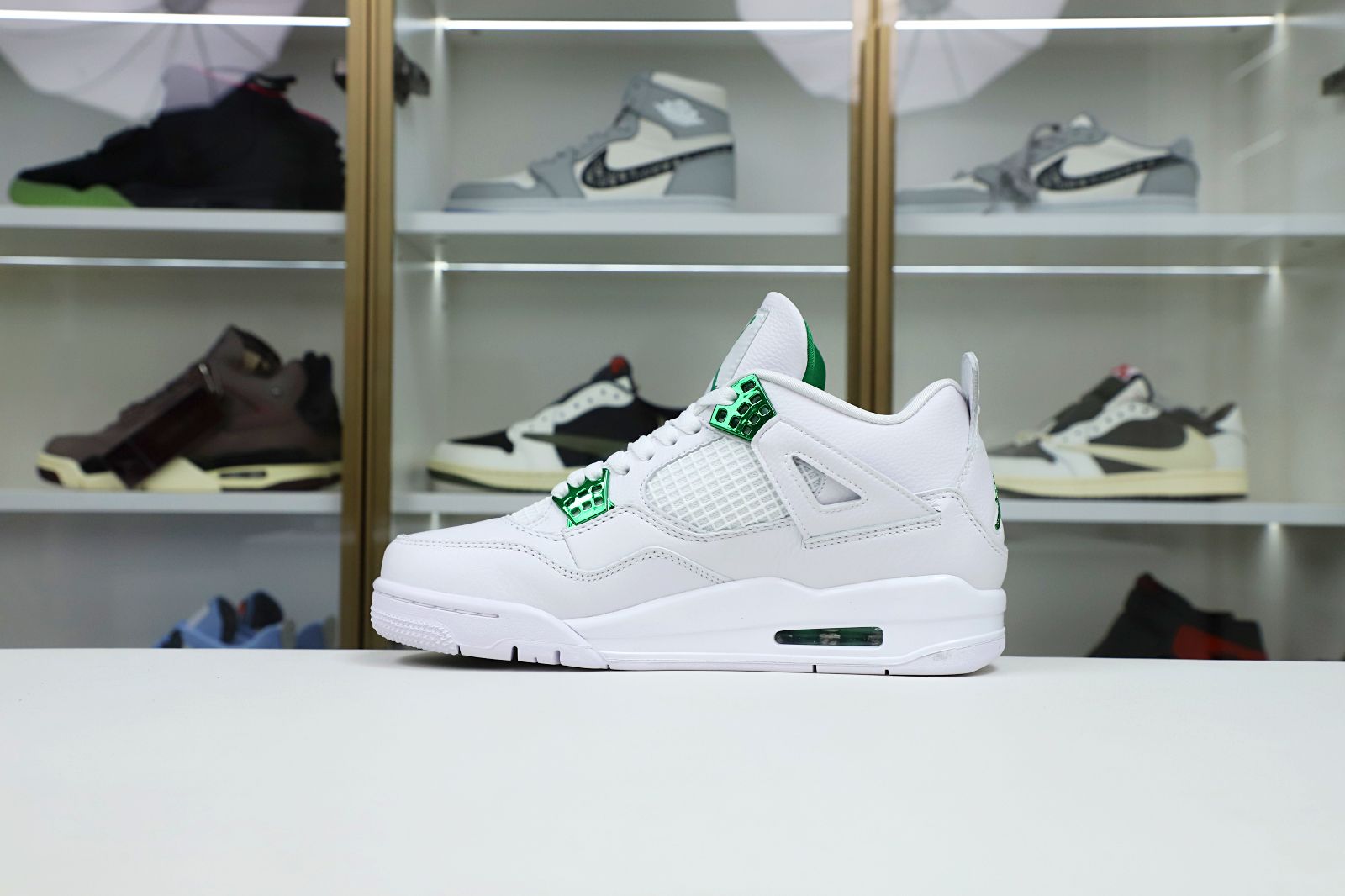 AIR JORDAN 4 RETRO"GREEN METALLIC"