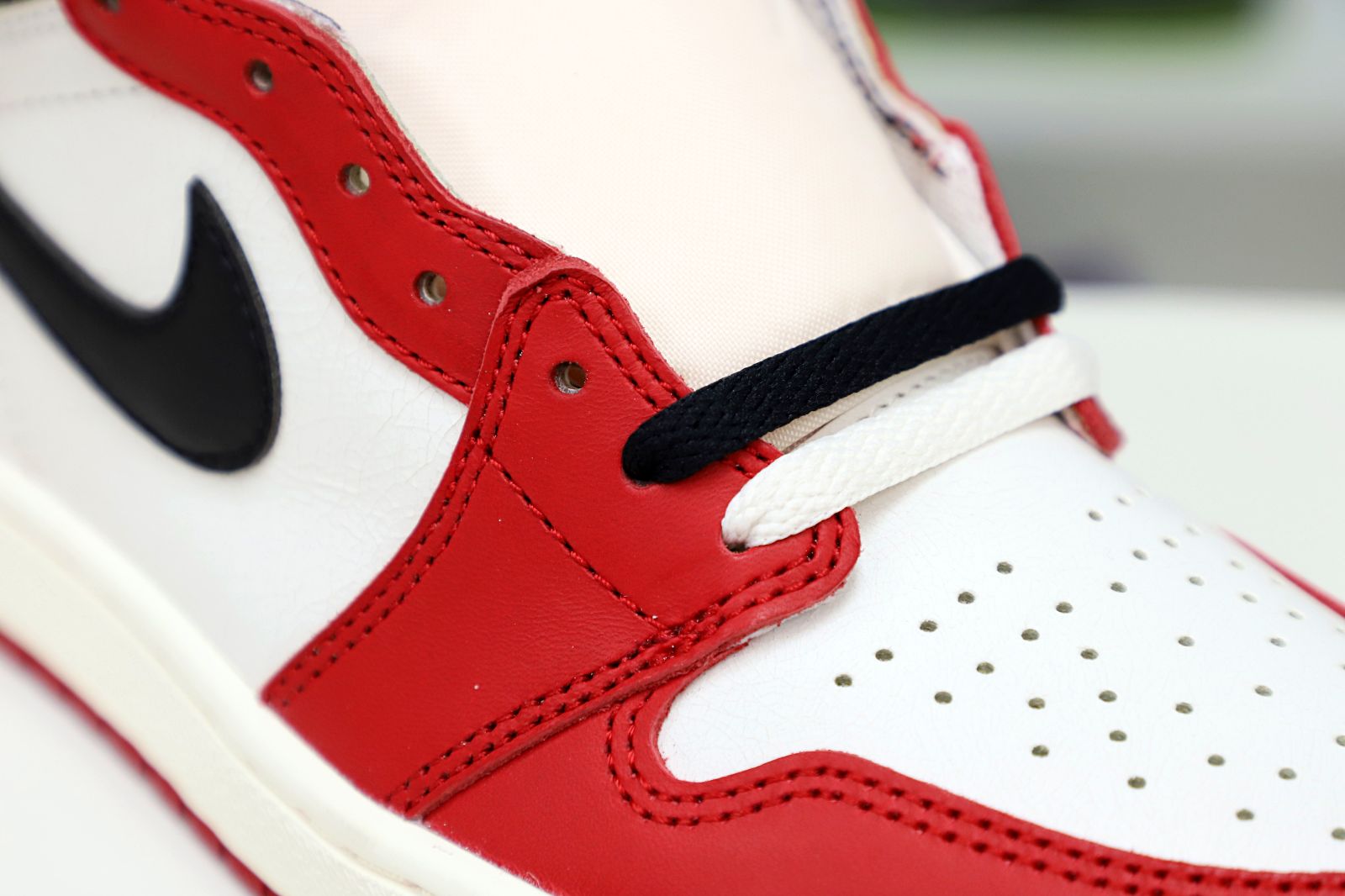 AIR JORDAN 1 REIMAGINED LOST AND FOUND “CHICAGO” 2022