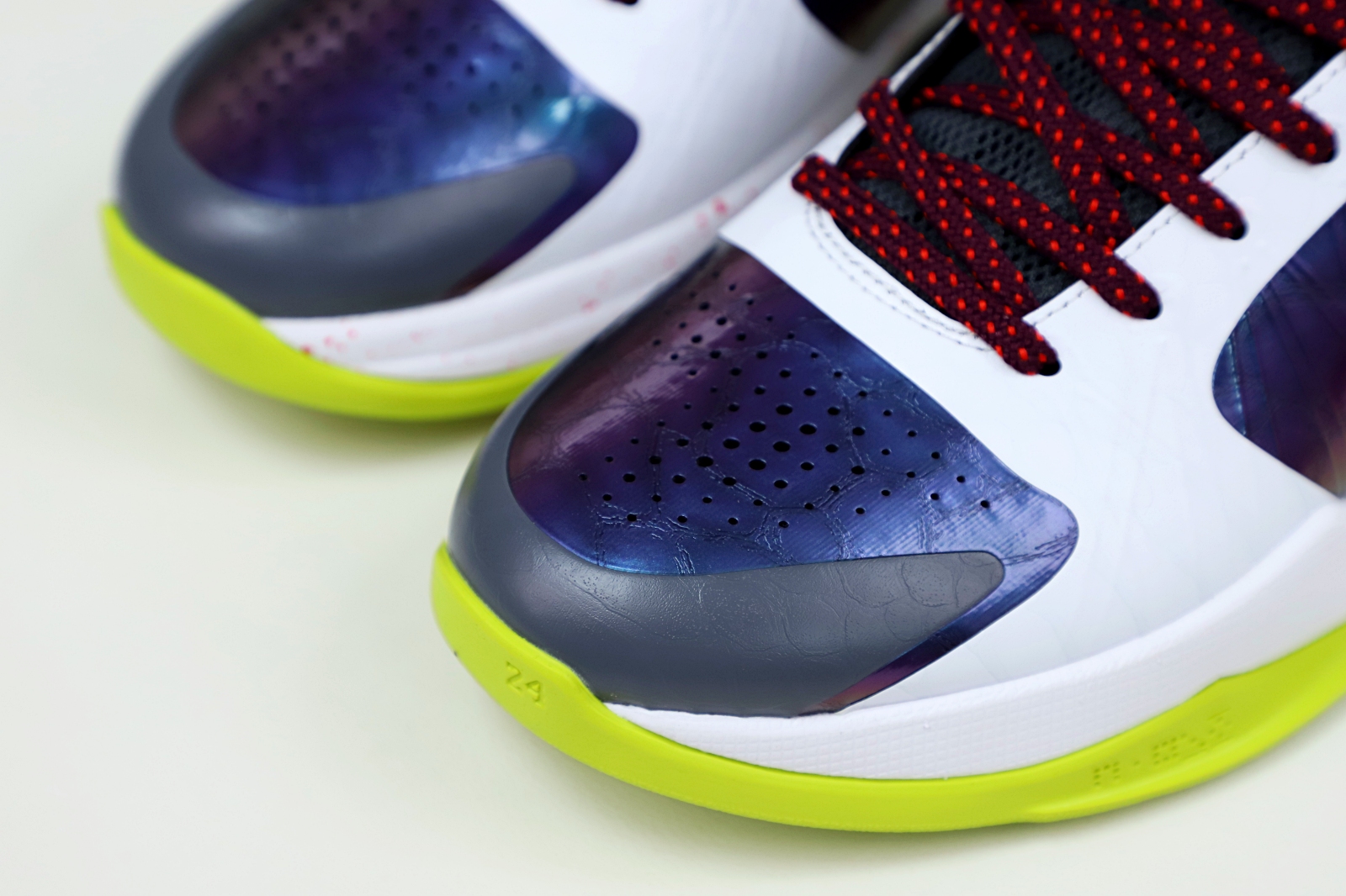 NIKE ZOOM KOBE 5 "Chaos"