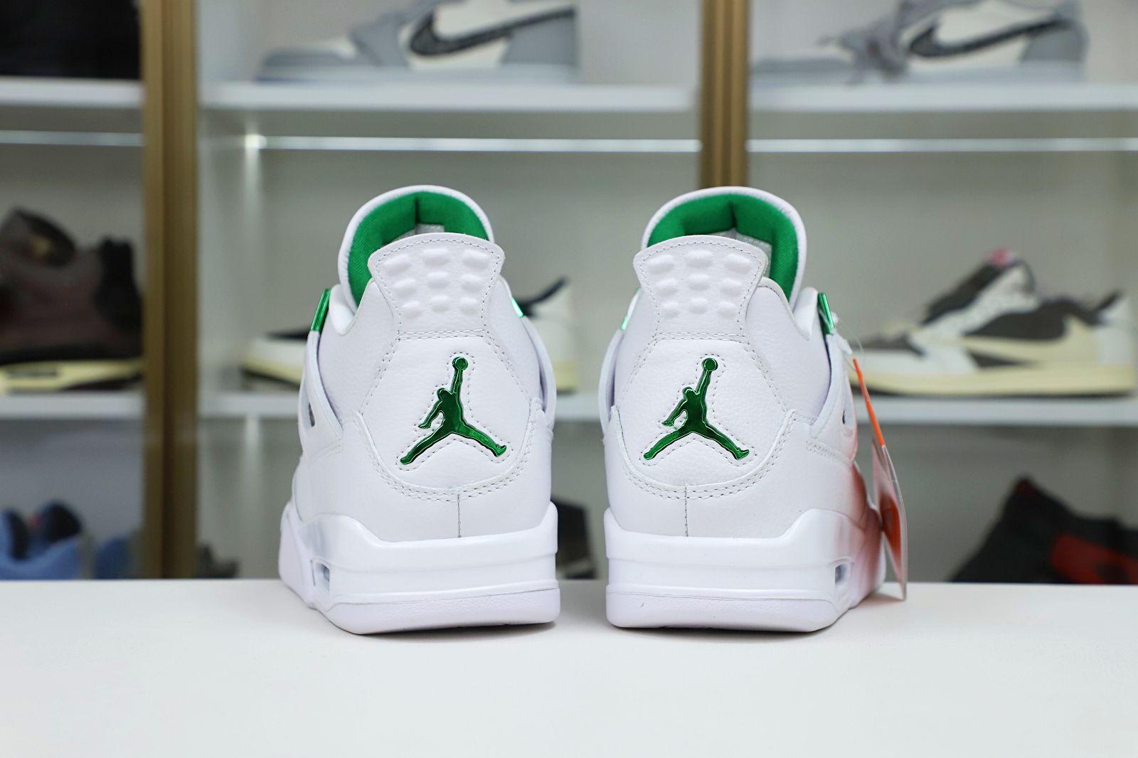 AIR JORDAN 4 RETRO"GREEN METALLIC"