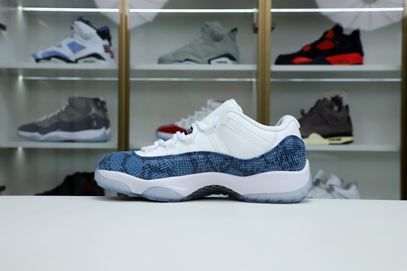 Jordan Air Jordan 11 “navy snakeskin”