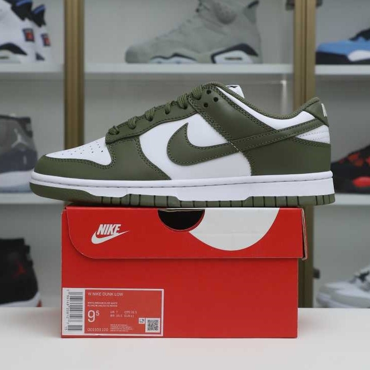 Nike Dunk Low &quotMedium Olive"