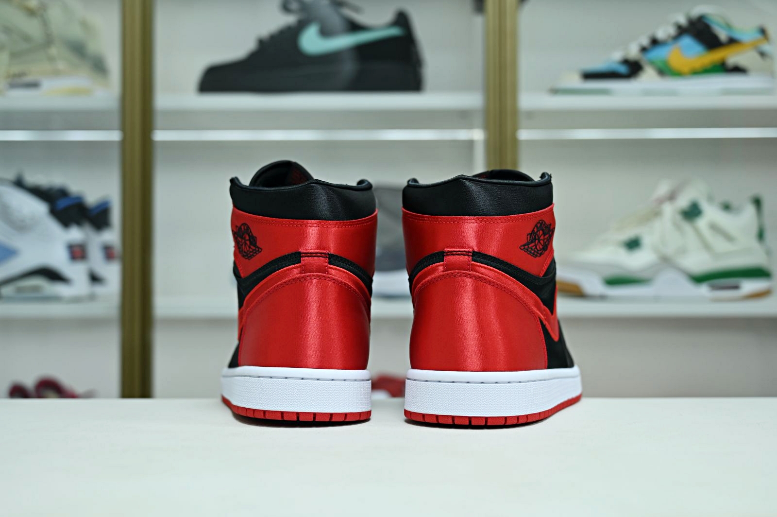 Jordan Air Jordan 1 High OG"Satin Bred" 2023