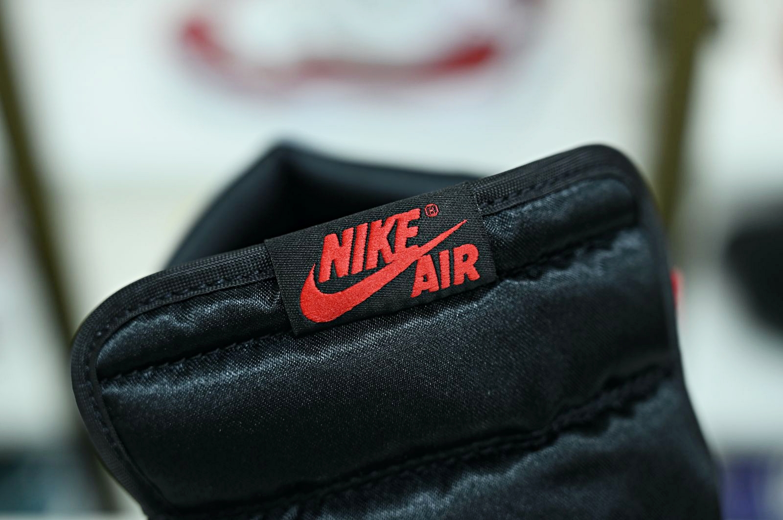 Jordan Air Jordan 1 High OG"Satin Bred" 2023