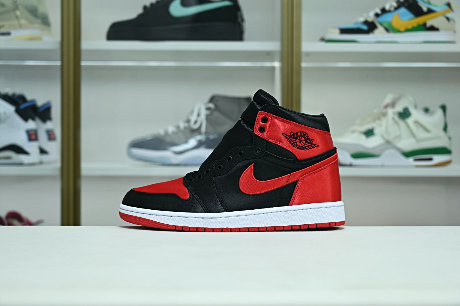 Jordan Air Jordan 1 High OG"Satin Bred" 2023