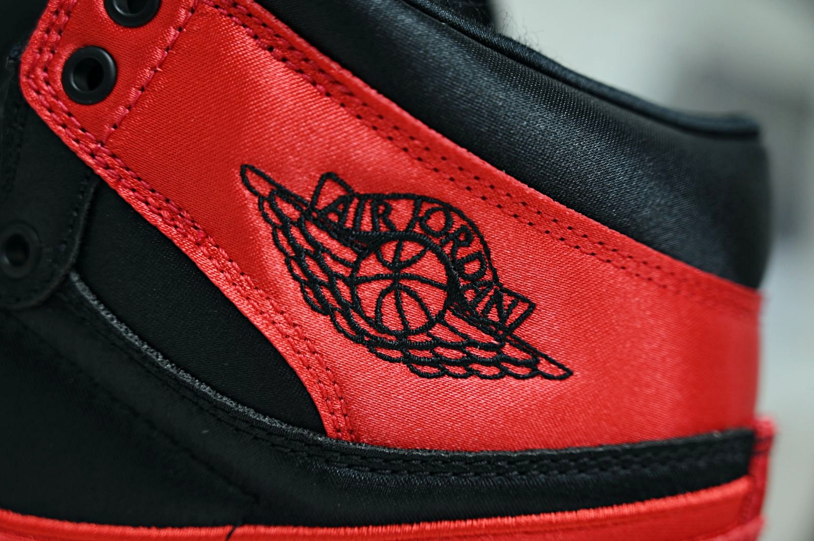 Jordan Air Jordan 1 High OG"Satin Bred" 2023