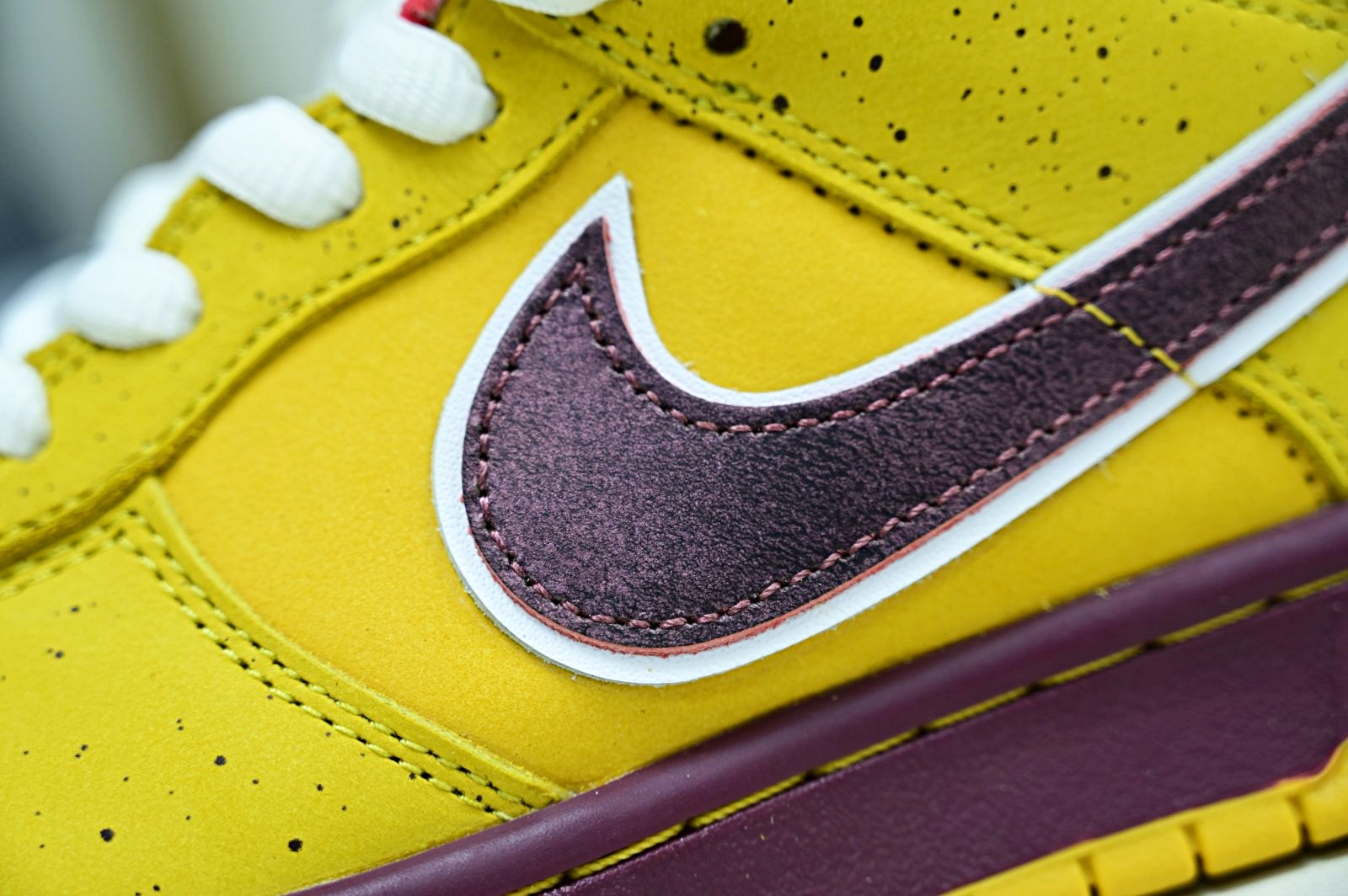 Nike Dunk SB Low YellowLobster