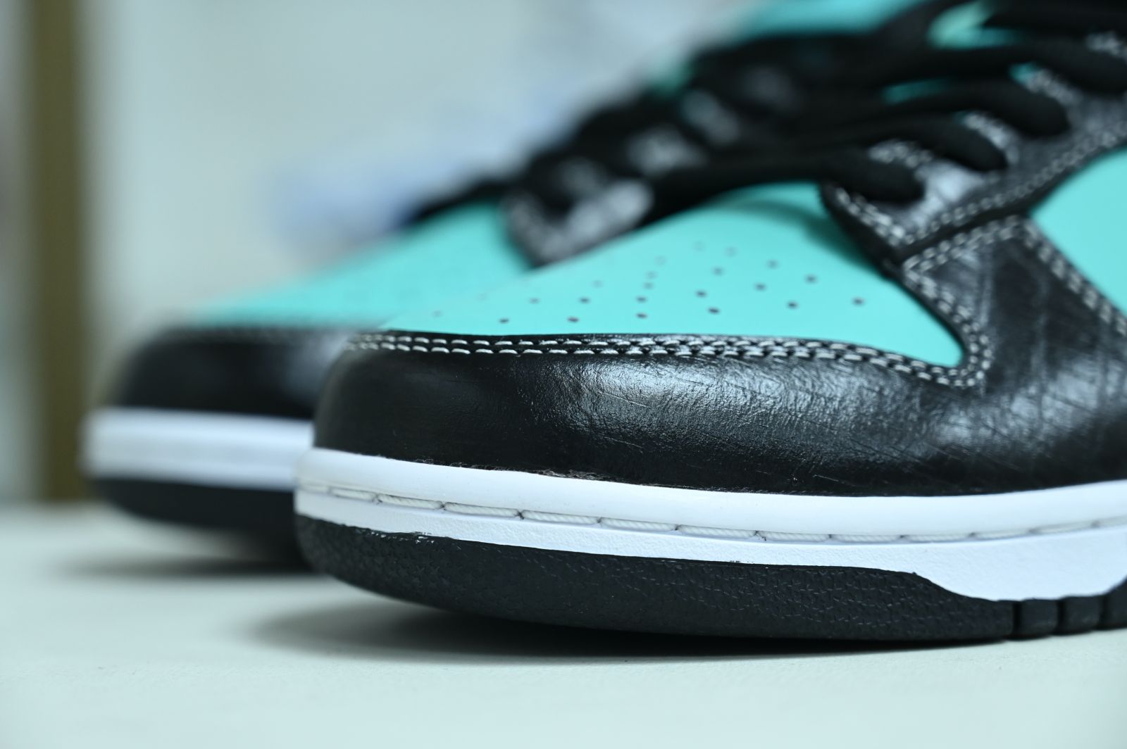 Nike Dunk SB Low Diamond Supply Co.Tiffany