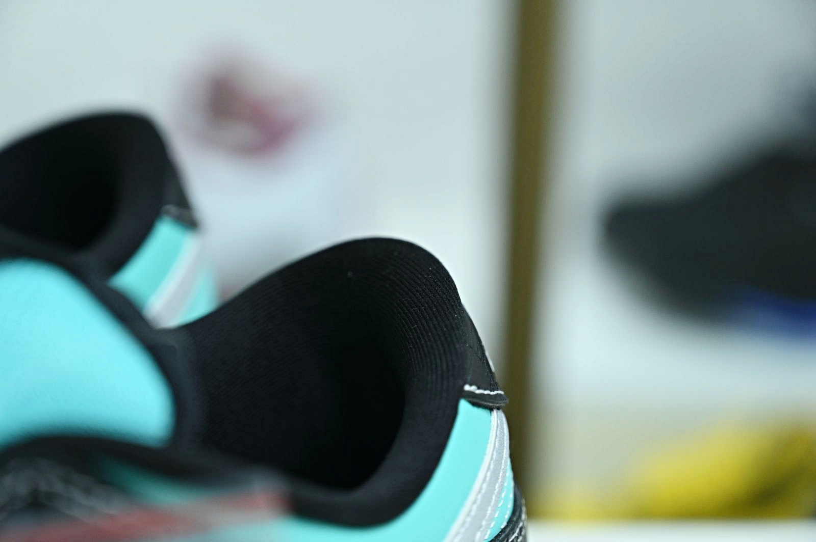 Nike Dunk SB Low Diamond Supply Co.Tiffany