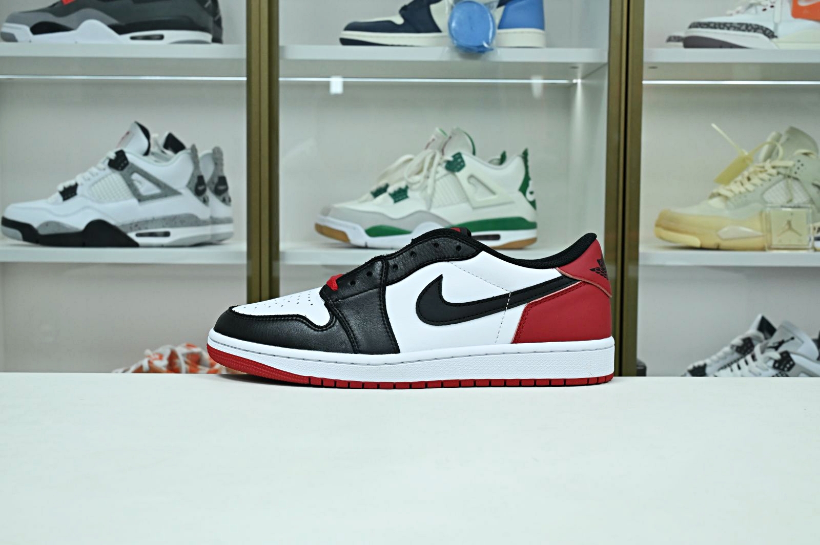 Jordan Air Jordan 1 Low OG "Black Toe"